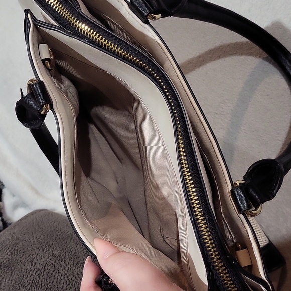 Nine West Bag - Picture 14 of 16